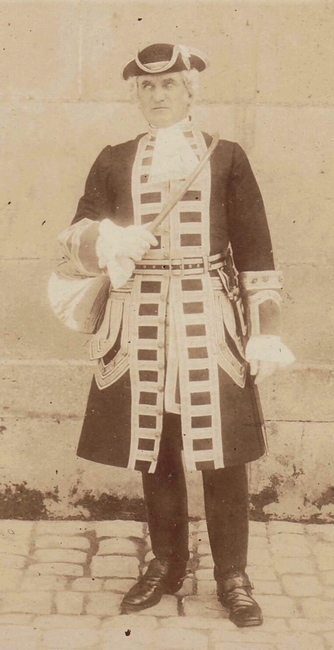 Piqueur en tenue Louis XV - Don de M. A.-P. Baudesson à la Société de Vènerie